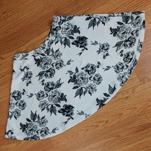 Black & White Skater Skirt Floral Forever 21 Med